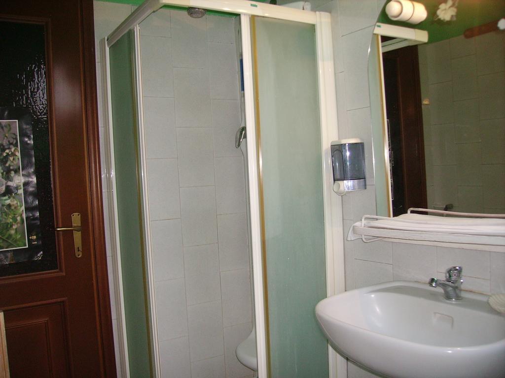 Star One Hotel Milano Phòng bức ảnh